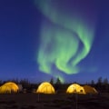 Campen unter der Mitternachtssonne: Ein einzigartiges Abenteuer in Polarregionen
