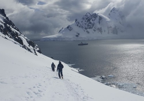 Abenteueraktivitäten in der Antarktis: Ein Leitfaden zur Planung Ihres Polar- und Gletscherreiseerlebnisses